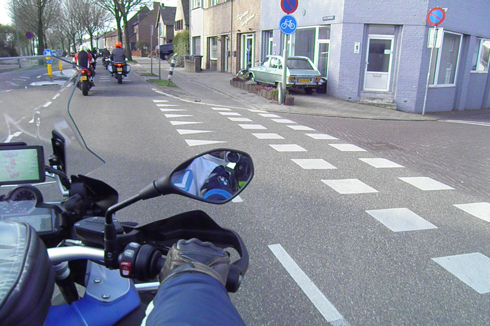 Motorrijbewijspoint Barneveld theorie cursus online